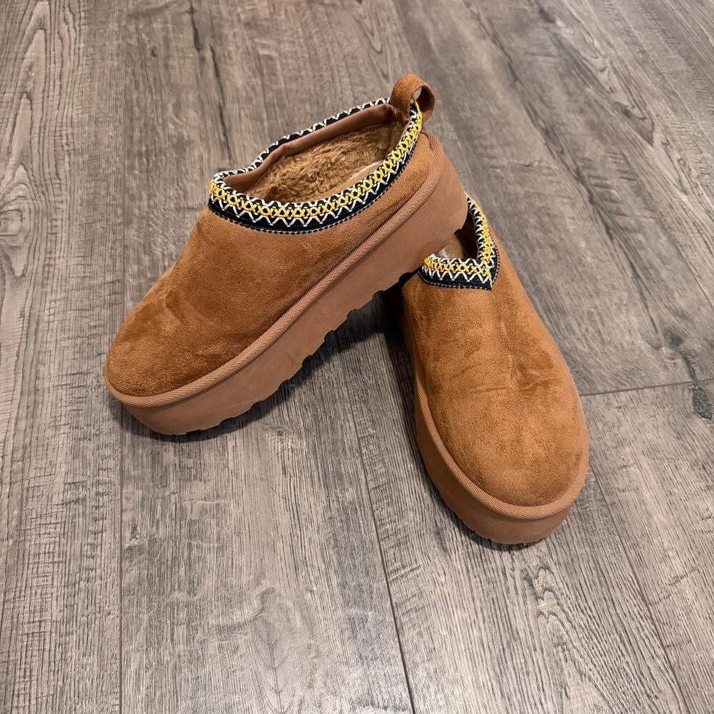 Mudd-clothing Women's Brown and Tan Boots